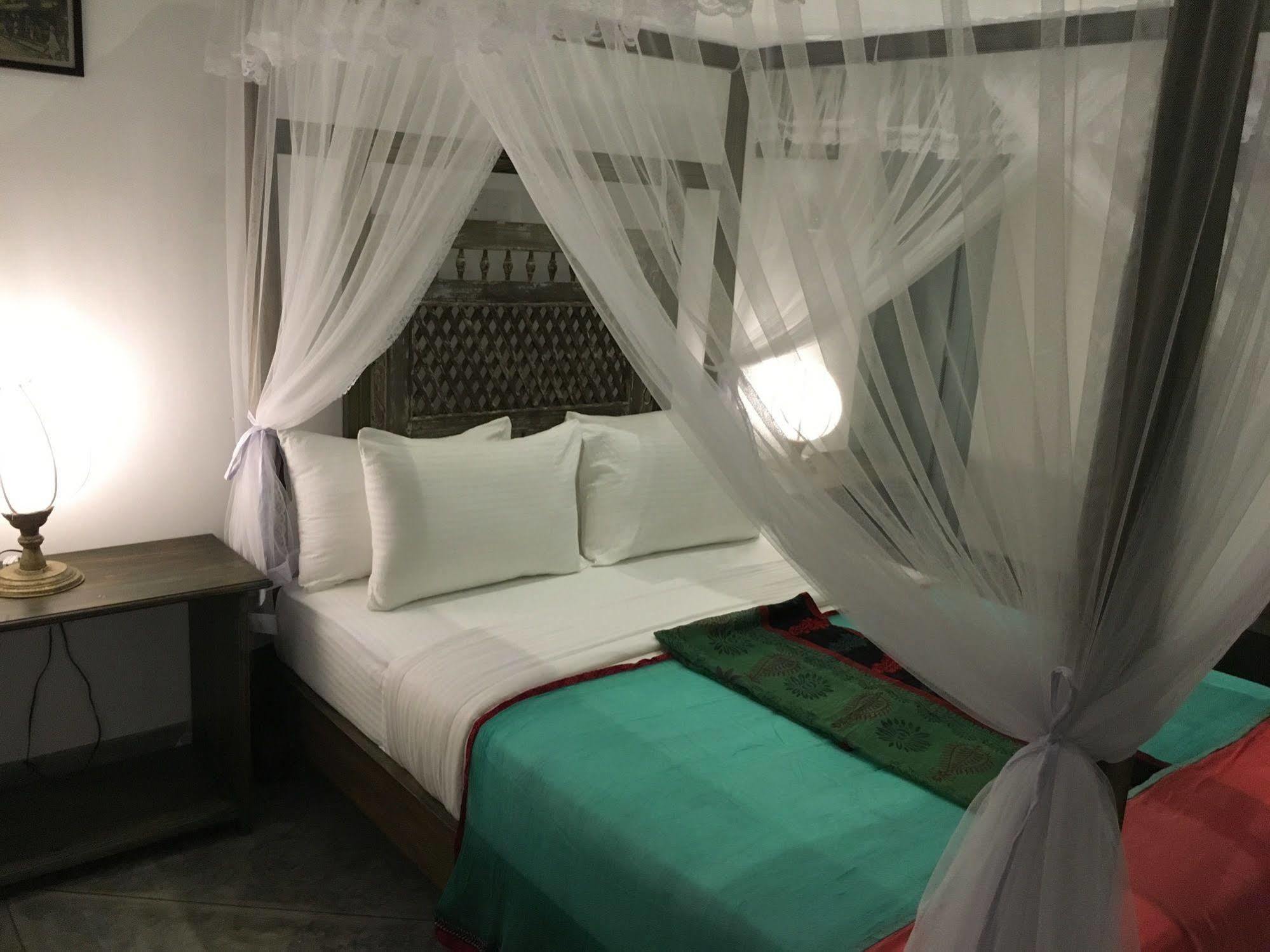 Khalid'S Guest House Galle Buitenkant foto